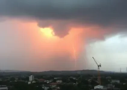 alerta amarelo de tempestade