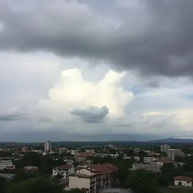 Marabá com muitas nuvens
