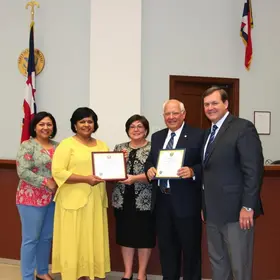 Câmara de Marabá homenageia administradores